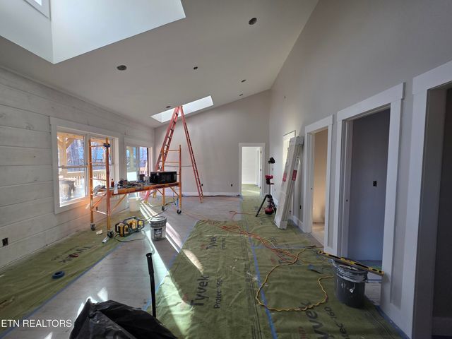 294 Lake Shore Drive, Monterey, TN 38574