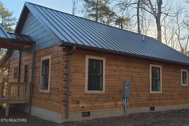 294 Lake Shore Drive, Monterey, TN 38574