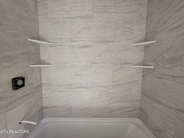 294 Lake Shore Drive, Monterey, TN 38574