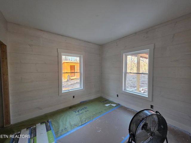 294 Lake Shore Drive, Monterey, TN 38574