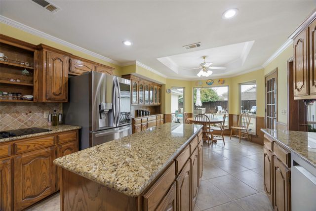 4349 Los Robles Drive, Plano, TX 75074