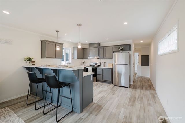 60 NE Kappert Cove Road, Belfair, WA 98528