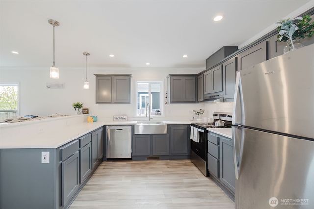 60 NE Kappert Cove Road, Belfair, WA 98528