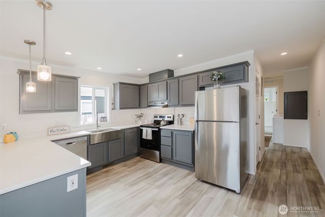 60 NE Kappert Cove Road, Belfair, WA 98528