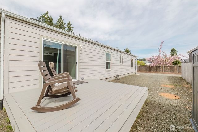 60 NE Kappert Cove Road, Belfair, WA 98528