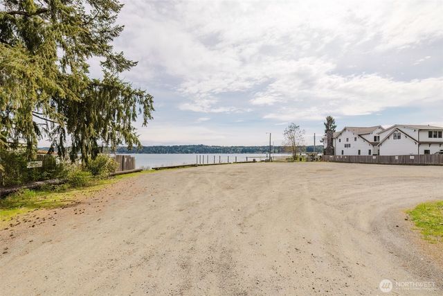 60 NE Kappert Cove Road, Belfair, WA 98528