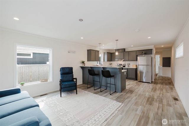60 NE Kappert Cove Road, Belfair, WA 98528