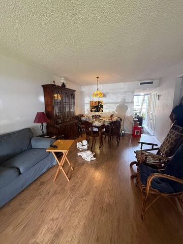 3210 Holiday Springs Boulevard 2-103, Margate, FL 33063