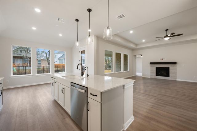 231 Possumhaw LN, San Marcos, TX 78666