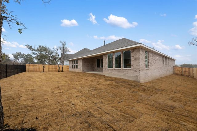 231 Possumhaw LN, San Marcos, TX 78666