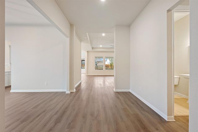 231 Possumhaw LN, San Marcos, TX 78666