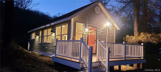 11 Curry Road, Mahopac, NY 10541