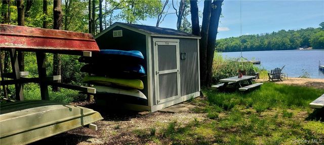 11 Curry Road, Mahopac, NY 10541