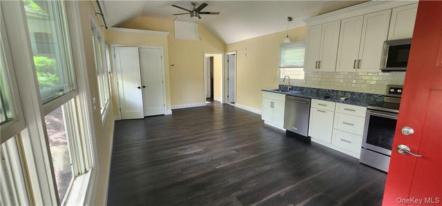 11 Curry Road, Mahopac, NY 10541