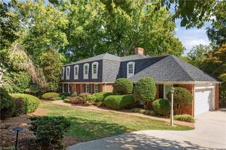 40 Kemp E Road, Greensboro, NC 27410