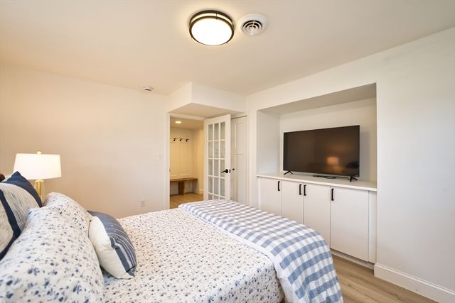 30 Lucy St, Dartmouth, MA 02748