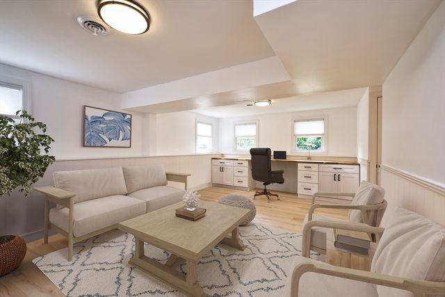 30 Lucy St, Dartmouth, MA 02748