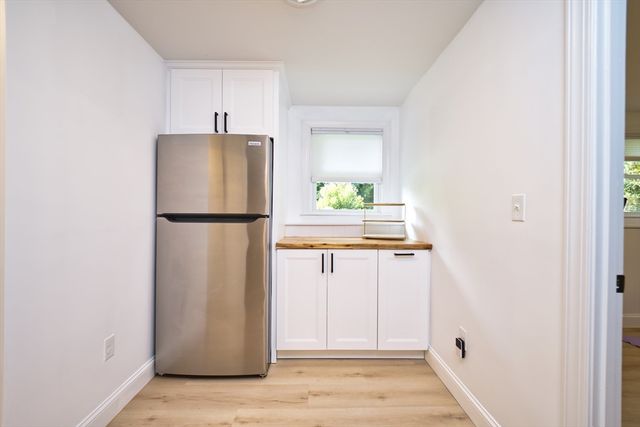 30 Lucy St, Dartmouth, MA 02748