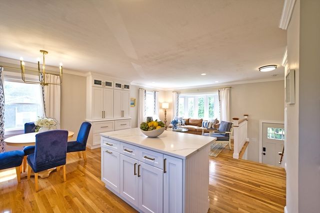 30 Lucy St, Dartmouth, MA 02748