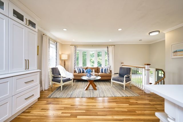 30 Lucy St, Dartmouth, MA 02748
