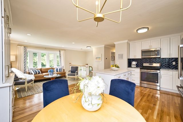30 Lucy St, Dartmouth, MA 02748