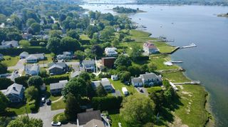 30 Lucy St, Dartmouth, MA 02748