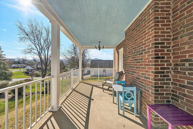 938 Roanoke BLVD, Salem, VA 24153