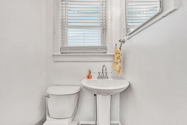 938 Roanoke BLVD, Salem, VA 24153