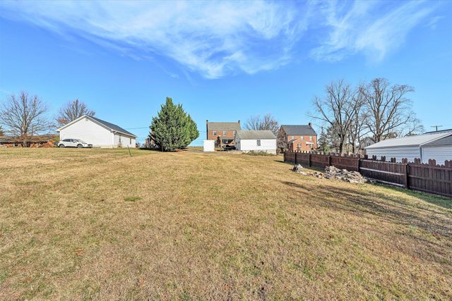 938 Roanoke BLVD, Salem, VA 24153