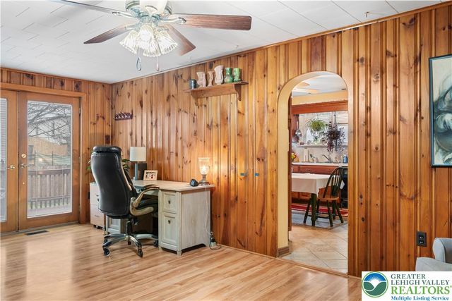 1736 Franklin Street, Hellertown Boro, PA 18055