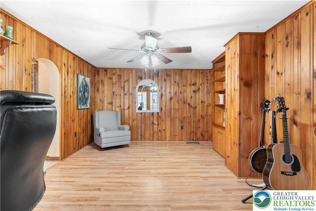 1736 Franklin Street, Hellertown Boro, PA 18055