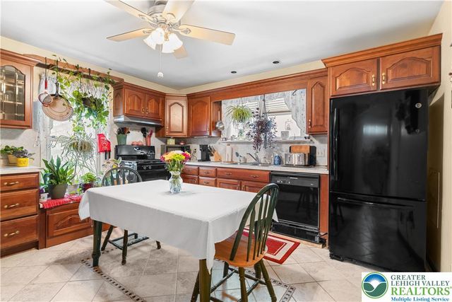 1736 Franklin Street, Hellertown Boro, PA 18055