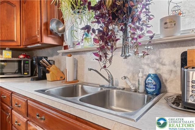 1736 Franklin Street, Hellertown Boro, PA 18055