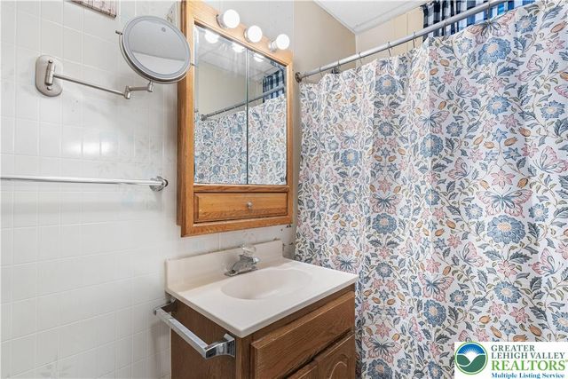 1736 Franklin Street, Hellertown Boro, PA 18055