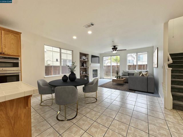 5024 Escalon Cir, Richmond, CA 94803