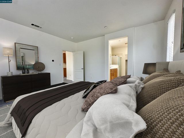 5024 Escalon Cir, Richmond, CA 94803