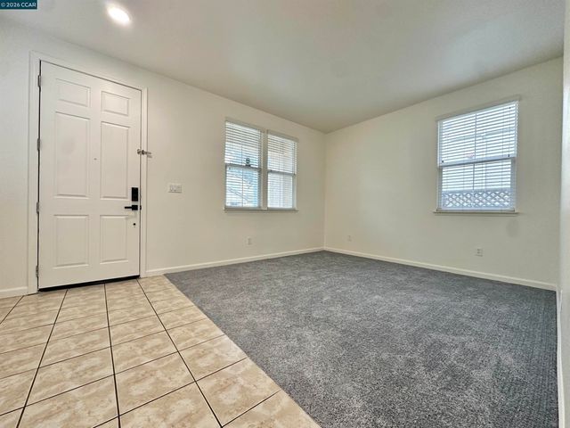 5024 Escalon Cir, Richmond, CA 94803