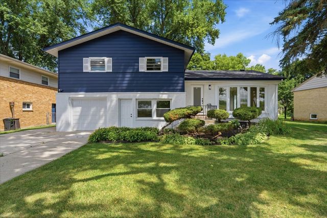10 Linden Avenue, Buffalo Grove, IL 60089