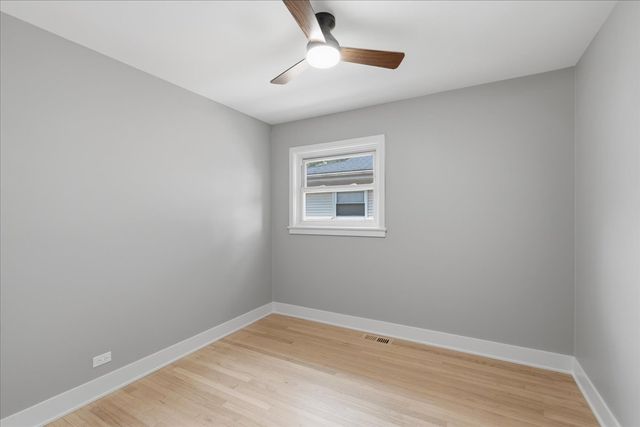 10 Linden Avenue, Buffalo Grove, IL 60089