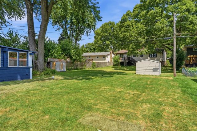 10 Linden Avenue, Buffalo Grove, IL 60089