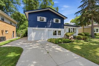 10 Linden Avenue, Buffalo Grove, IL 60089