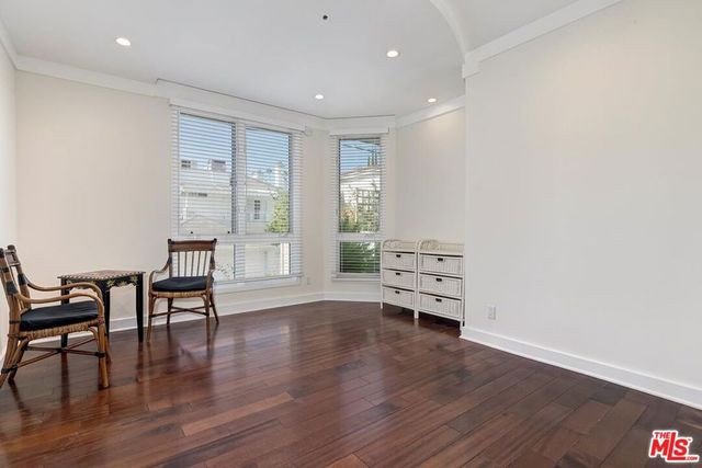 121 N Almont Drive 205, Beverly Hills, CA 90211