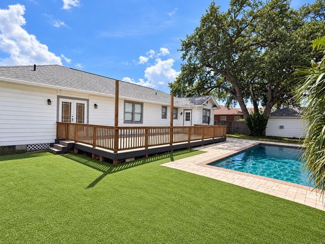 1919 W CARMEN STREET, Tampa, FL 33606