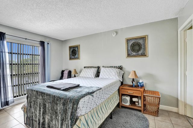 5570 NW 44th Street 305a, Lauderhill, FL 33319