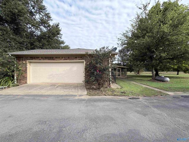 2285 Old Gurley Pike, New Hope, AL 35760
