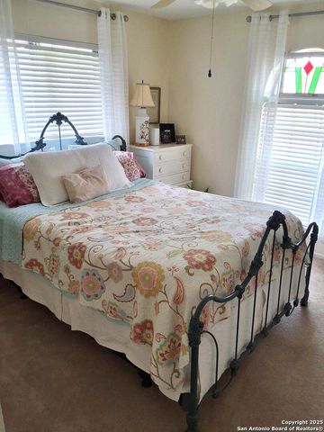 507 Amistad, Universal City, TX 78148