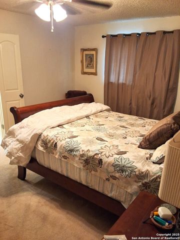 507 Amistad, Universal City, TX 78148