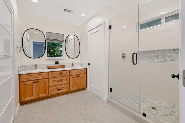 361 Ross Way, Sacramento, CA 95864