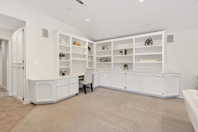 361 Ross Way, Sacramento, CA 95864