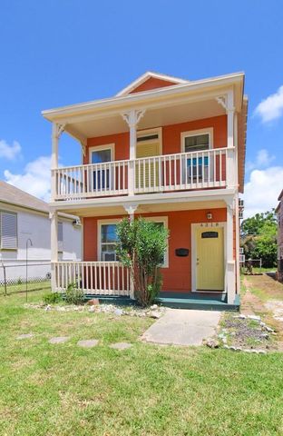 4318 Avenue K, Galveston, TX 77550